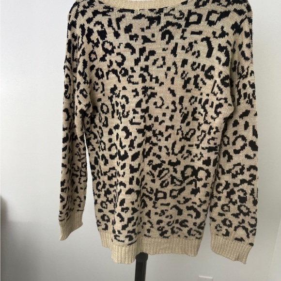 Kirra Animal Print Sweater • Beige & Black • Women’s Size XL - Picture 4 of 5
